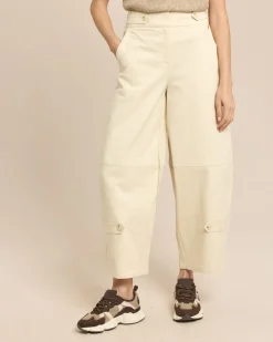 Barelleg Hose mit Bunddetail