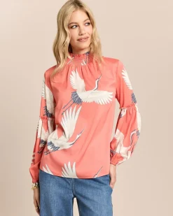 Bluse mit gesmoktem Kragen und Ärmelsaum