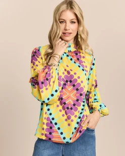 Bluse mit gesmoktem Kragen und Ärmelsaum