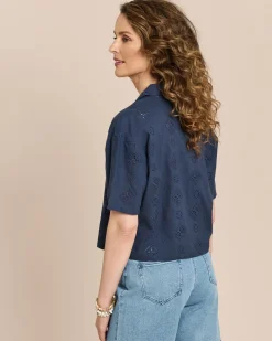 Bluse mit Lochstickerei