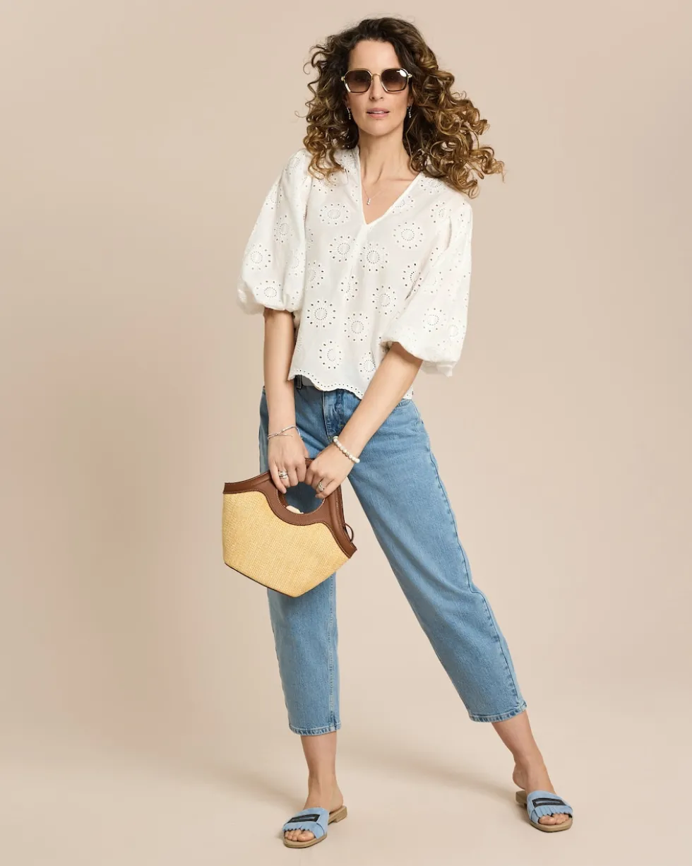 Bluse mit Lochstickerei und Ballonarm