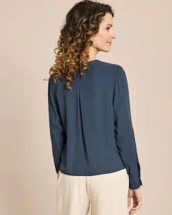 Bluse mit Ziernähten