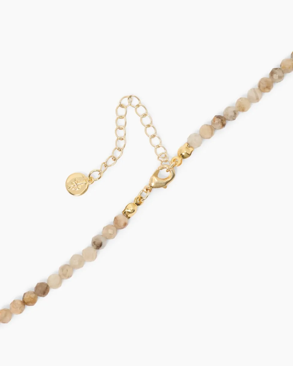 Collier mit Edelsteinen