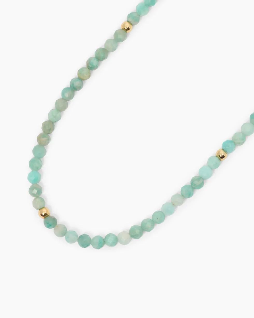 Collier mit Edelsteinen