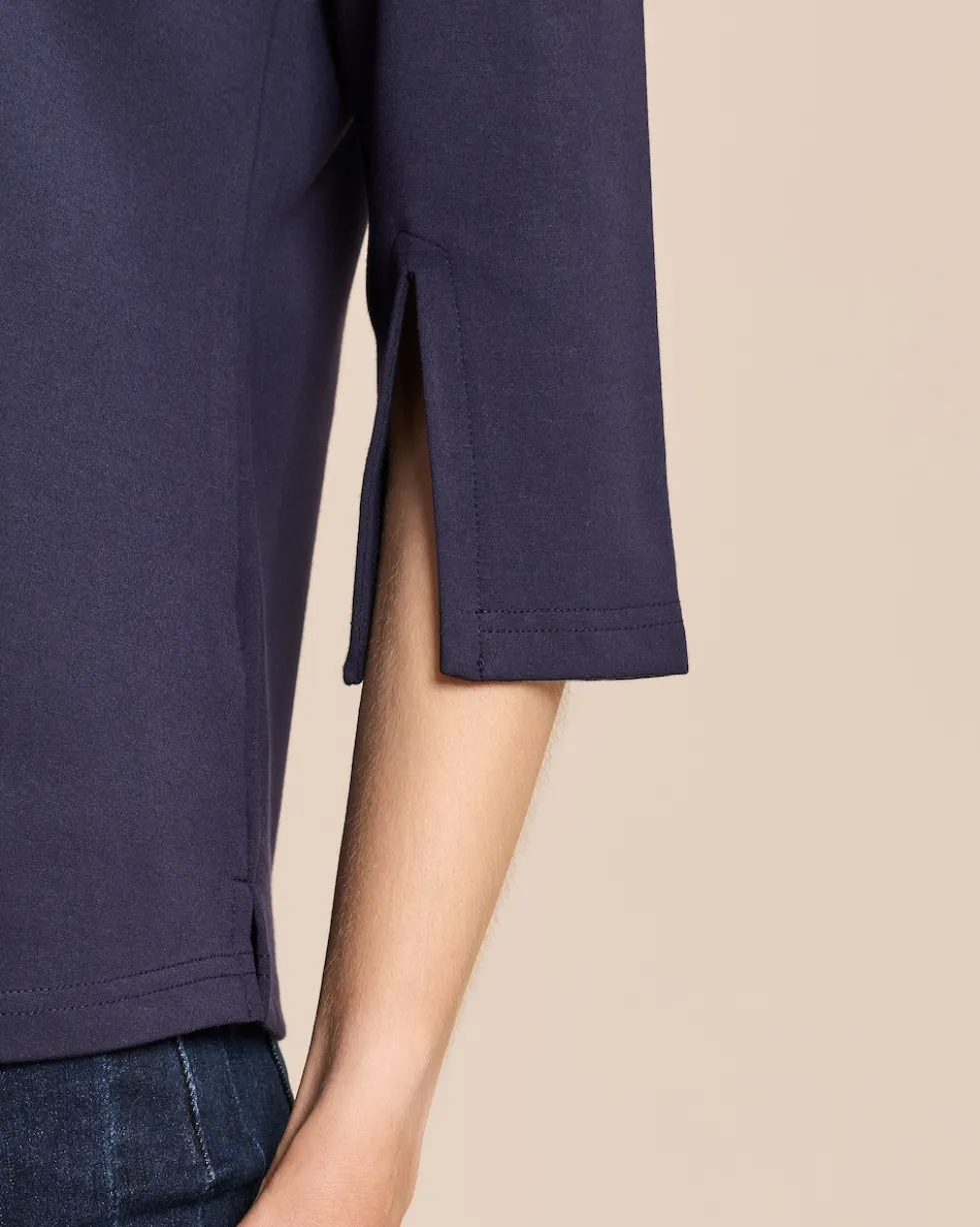 Halbarm-Shirt mit V-Ausschnitt