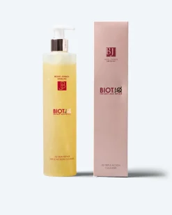 IQ Skin Repair Triple Action Cleanser