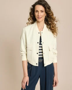 Jacke mit Druckknöpfen