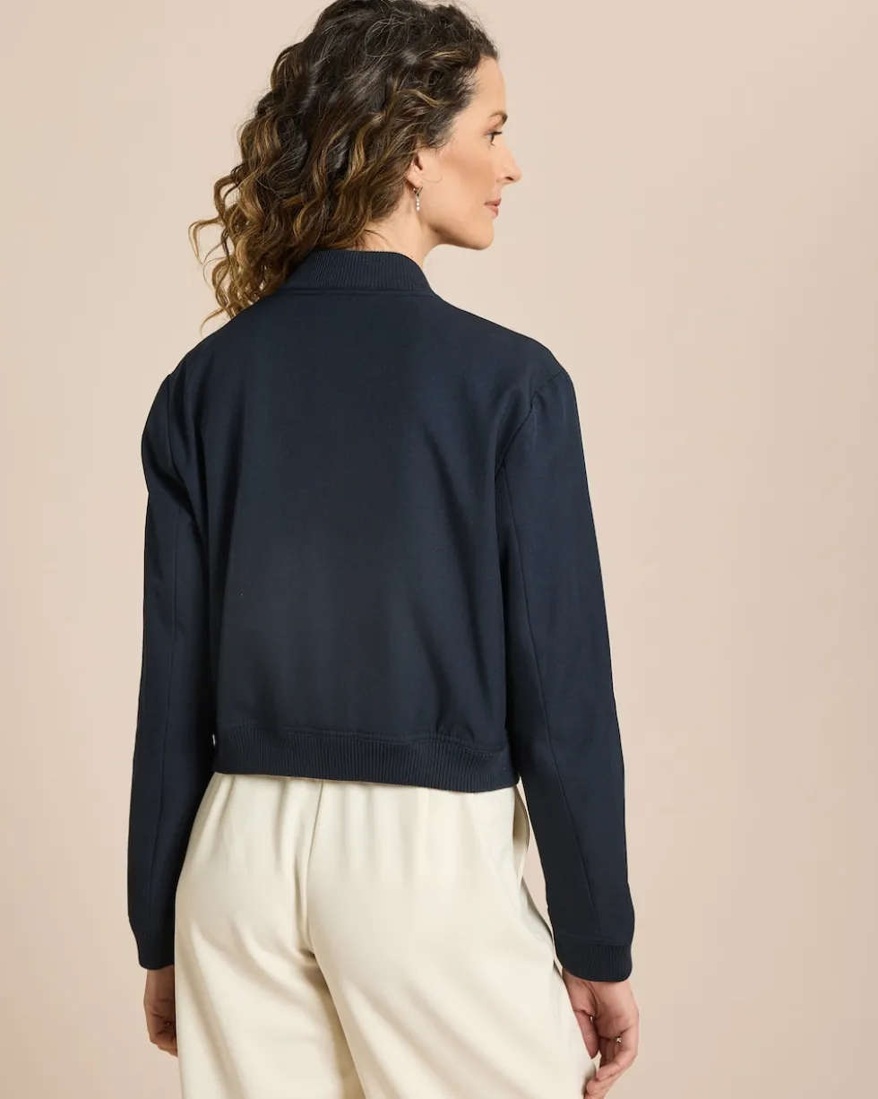 Jacke mit Druckknöpfen