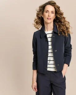 Jacke mit Hakenverschluss