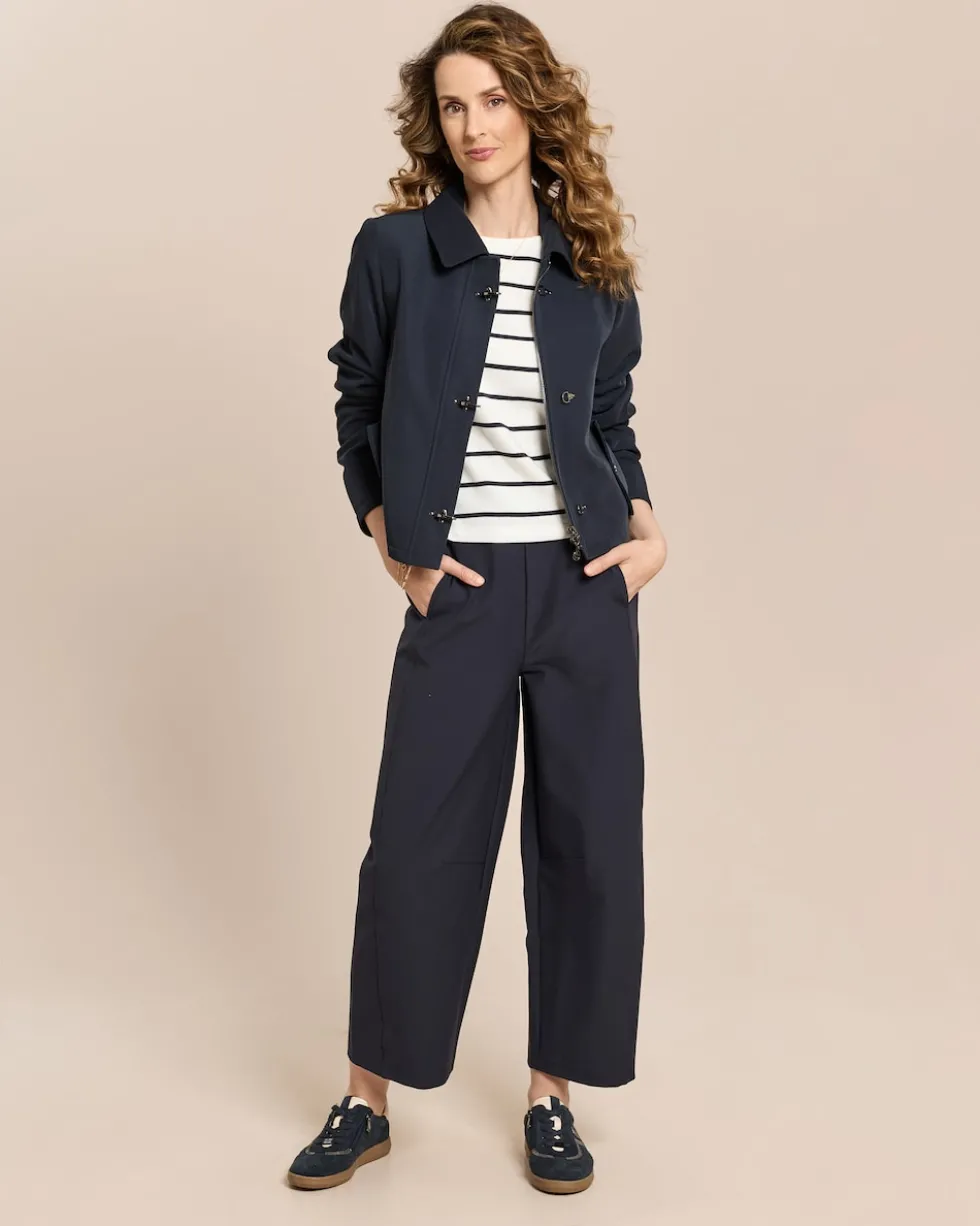 Jacke mit Hakenverschluss