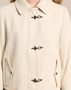 Jacke mit Hakenverschluss