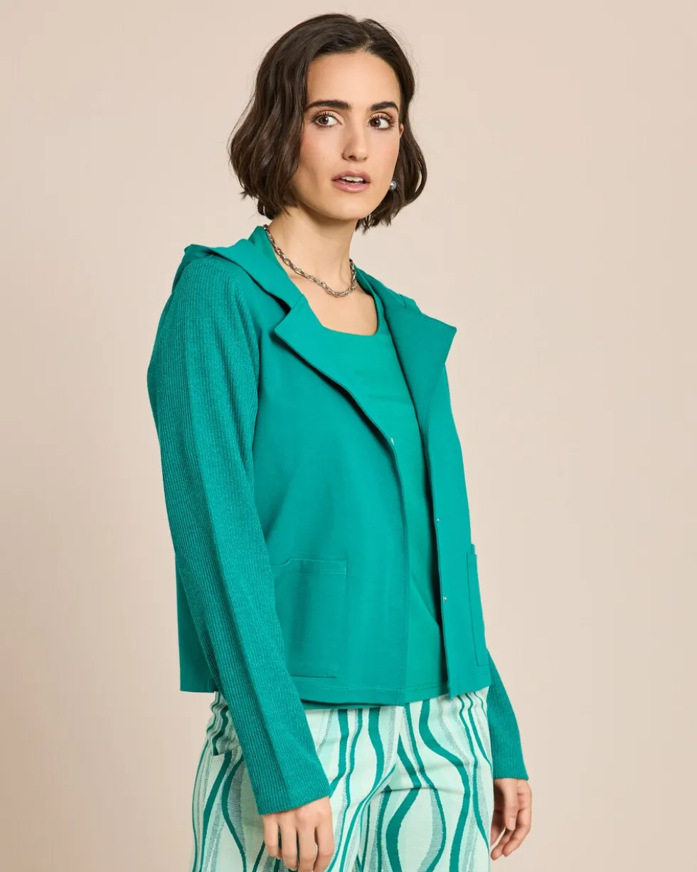 Jacke mit Reversdetail und Kapuze