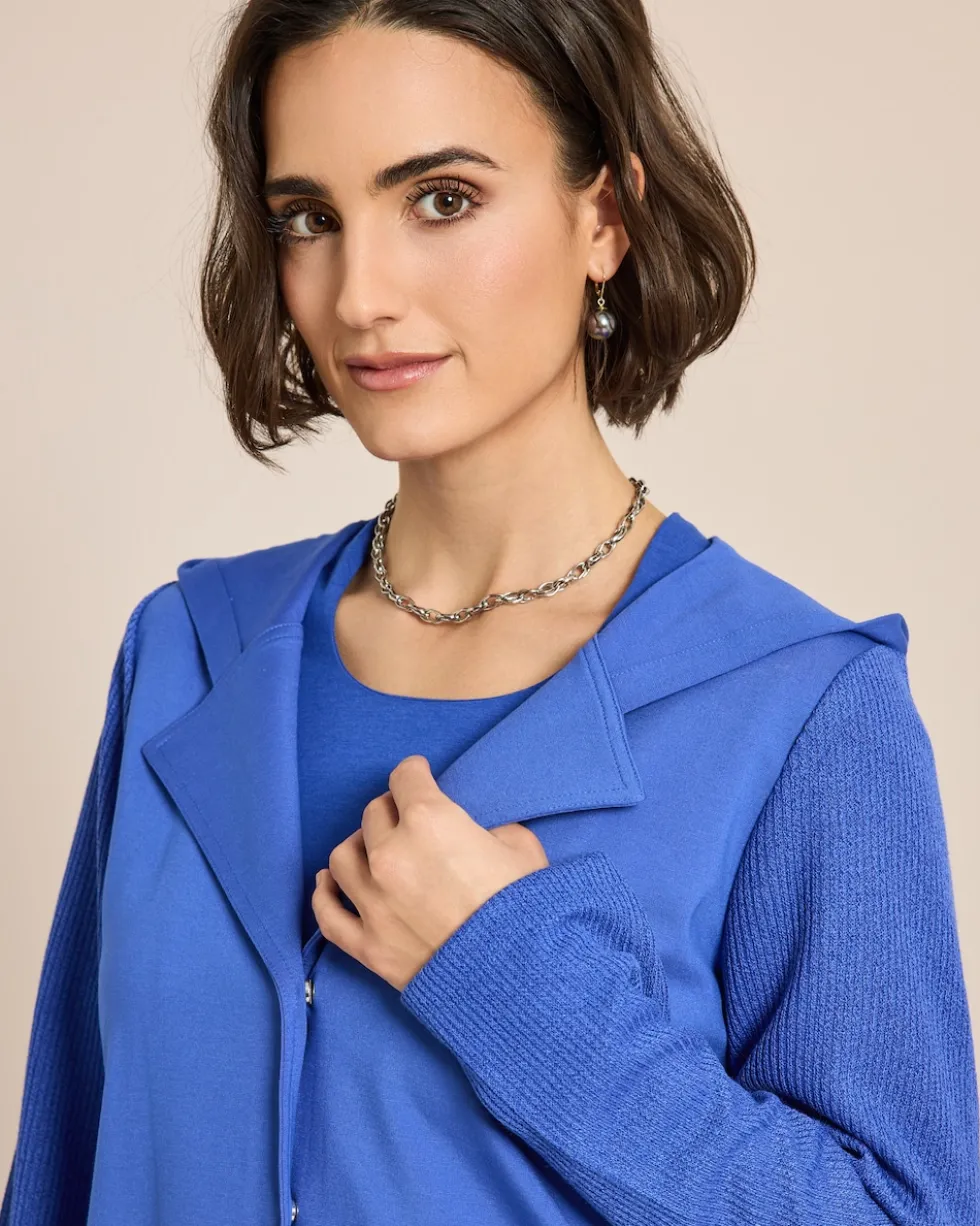 Jacke mit Reversdetail und Kapuze