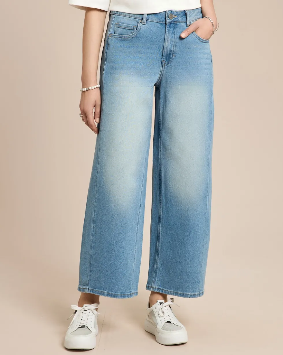 Jeanshose mit vorverlegter Seitennaht