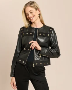 Lederimitatjacke mit Oesenverzierung
