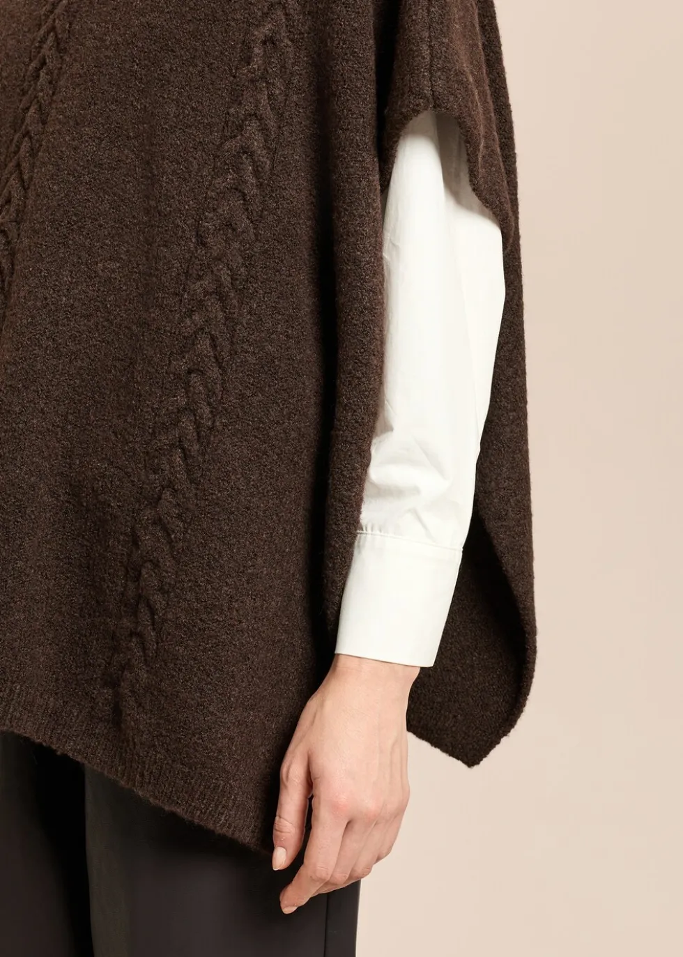 Poncho gestrickt