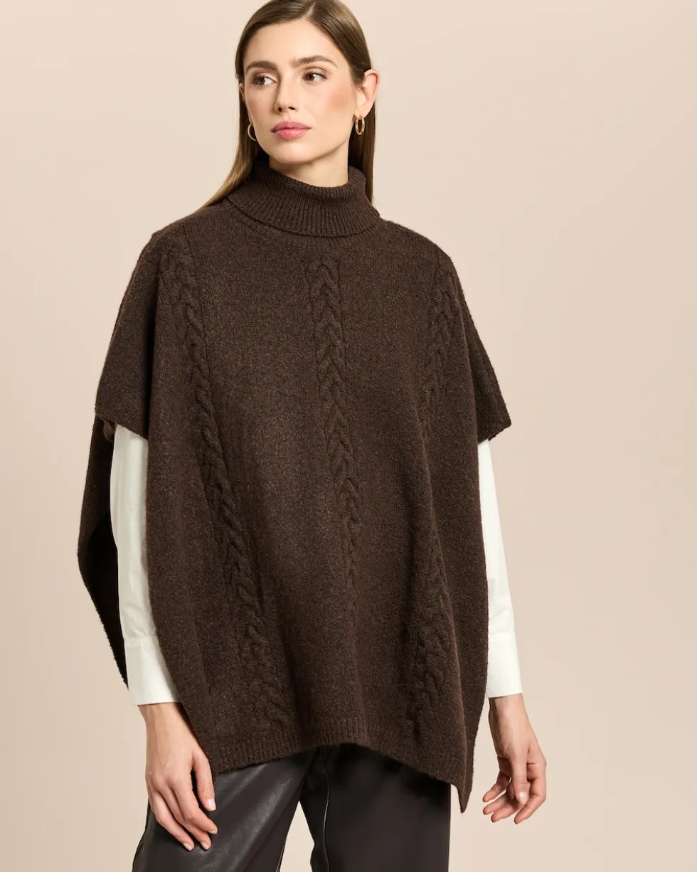 Poncho gestrickt