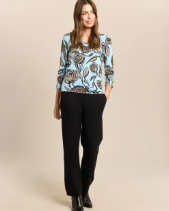 Pullover gezeichnete Blumen