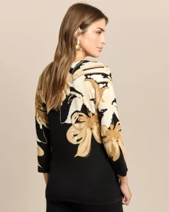 Pullover mit Blumenschulter