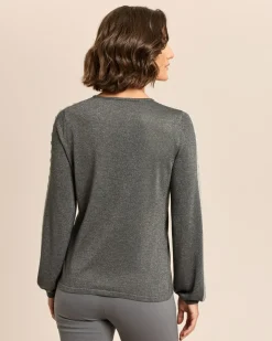 Pullover mit Glanzgarn und Nieten