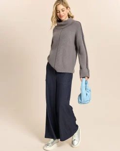 Pullover mit Kontrastdetail