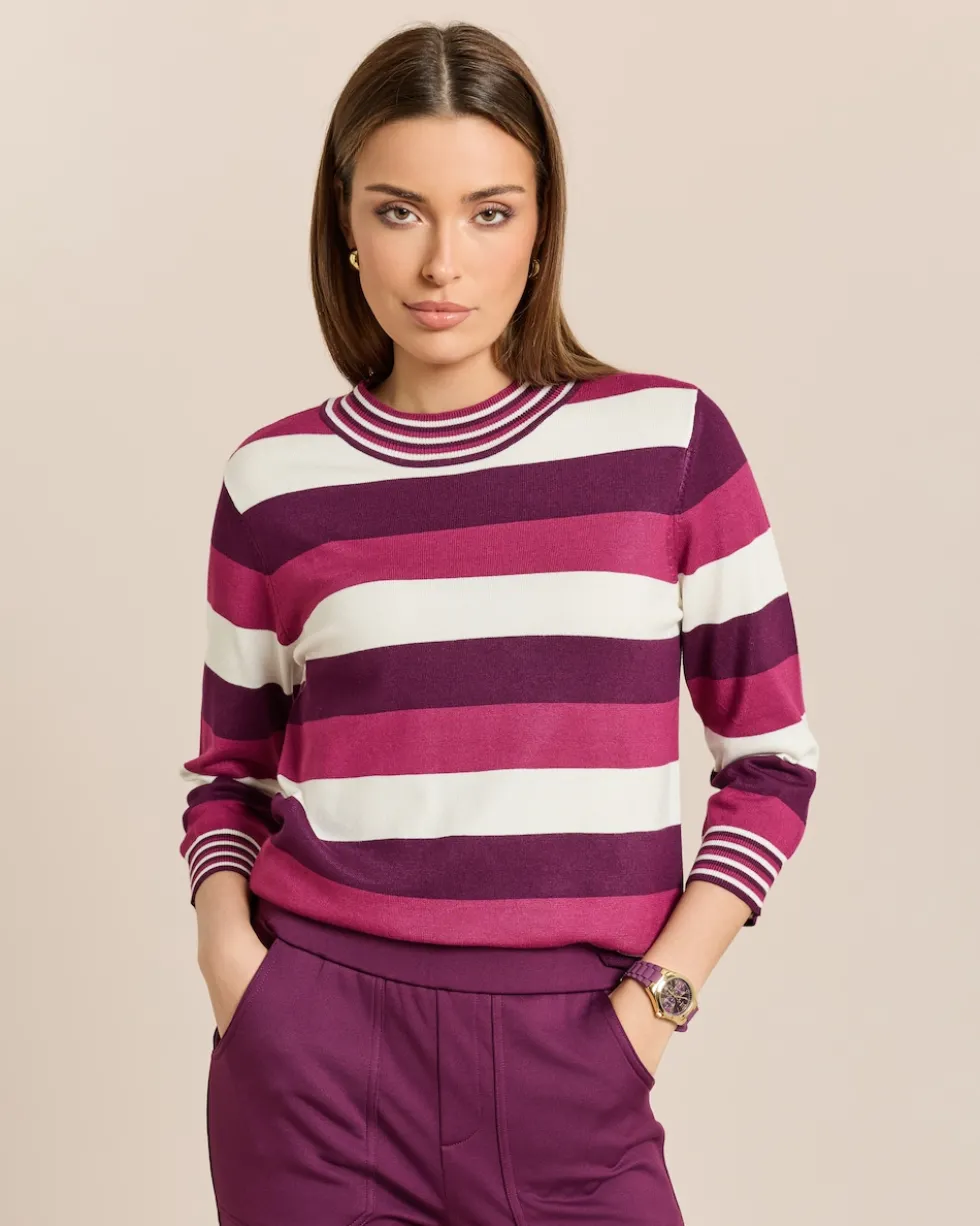 Pullover mit Stehkragen geringelt