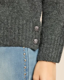 Pullover mit Stehkragen und Knöpfen