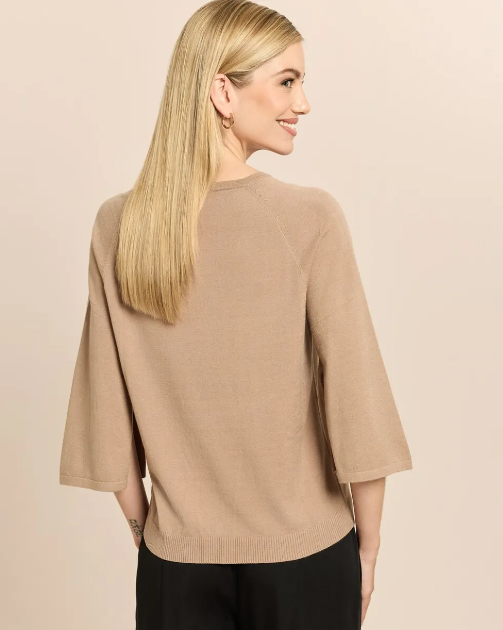 Pullover mit weitem Arm und Schlitz