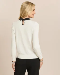 Pullover mit Zierkragen und Schleife