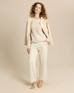Pullover mit Zopf-Ajour-Muster