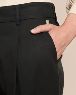 Relaxed Fit Hose