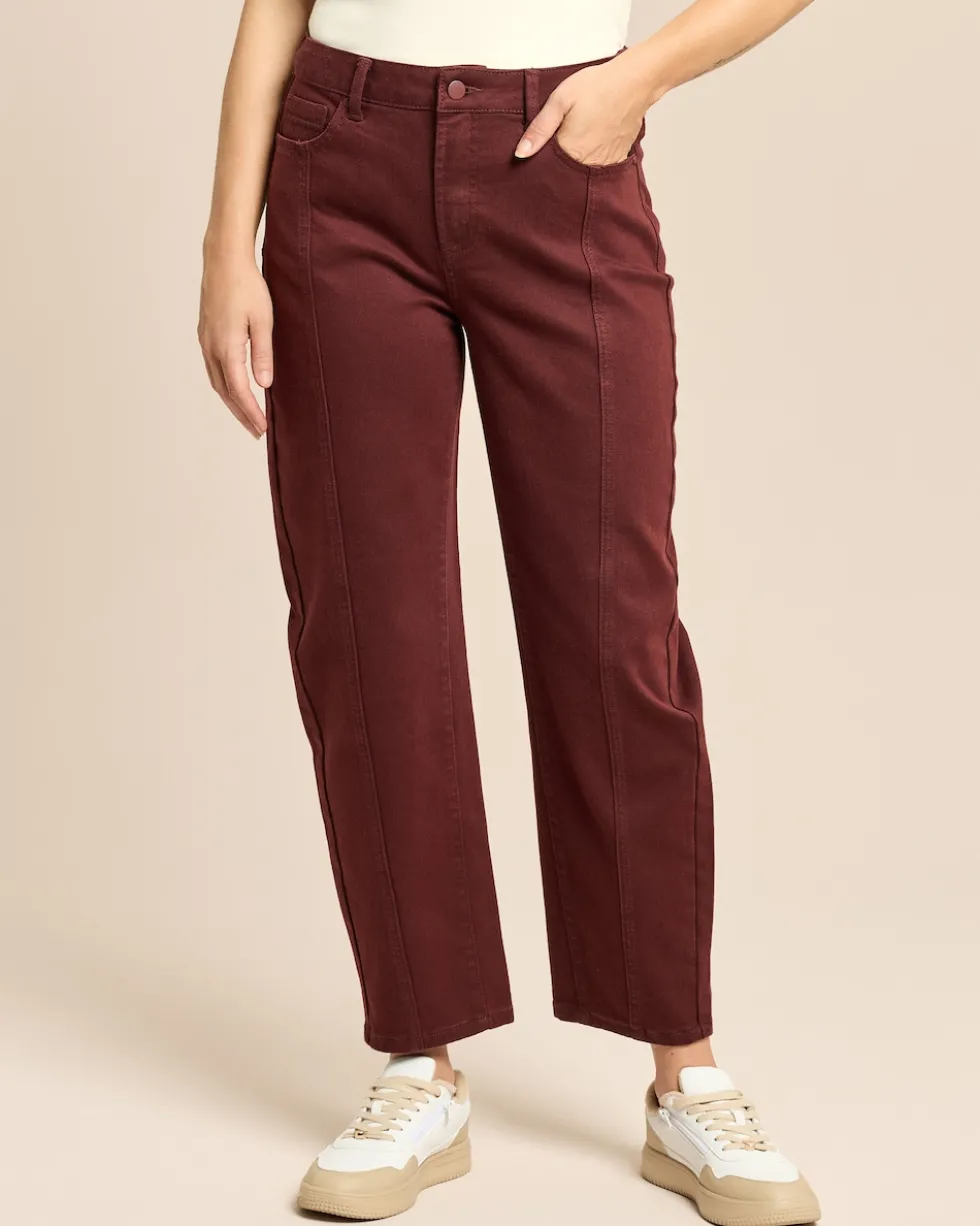 Relaxed Jeans mit Stickerei