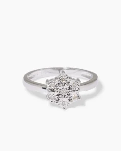 Ring mit Diamanten