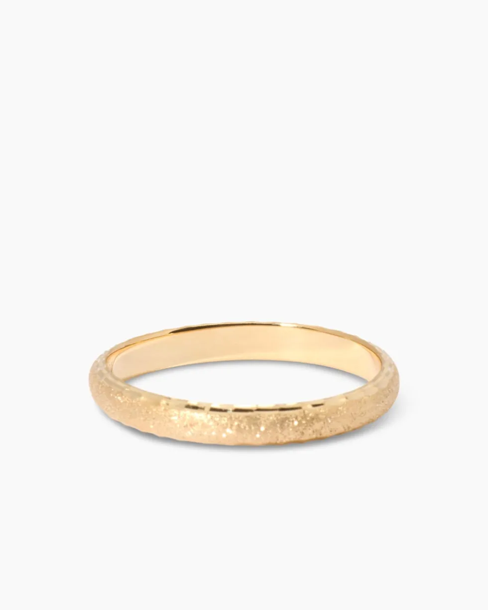 Ring mit diamantierter Oberfläche