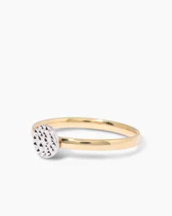 Ring mit diamantierter Oberfläche