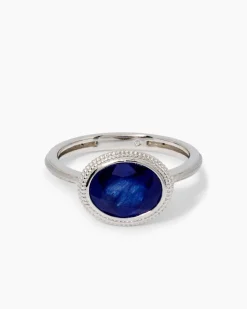 Ring mit Saphir