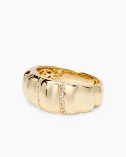 Ring mit Saphir