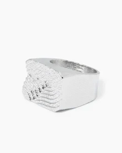 Ring mit strukturierter Oberfläche
