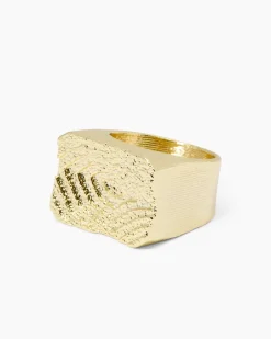 Ring mit strukturierter Oberfläche