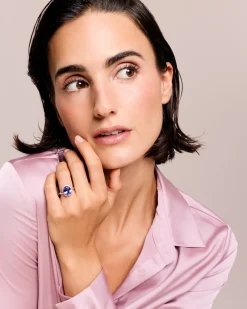 Ring mit Tansanit AAAAA und Brillanten