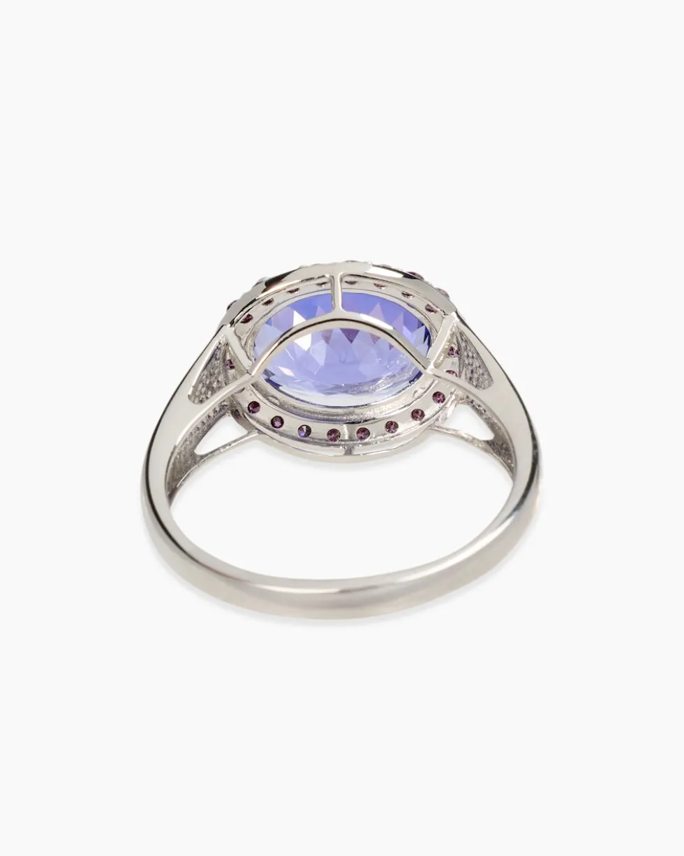 Ring mit Tansanit AAAAA und Brillant