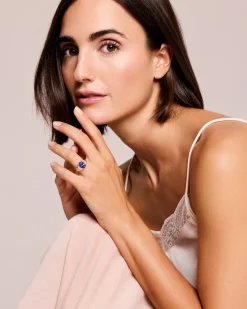 Ring mit Tansanit AAAA+ und Brillanten