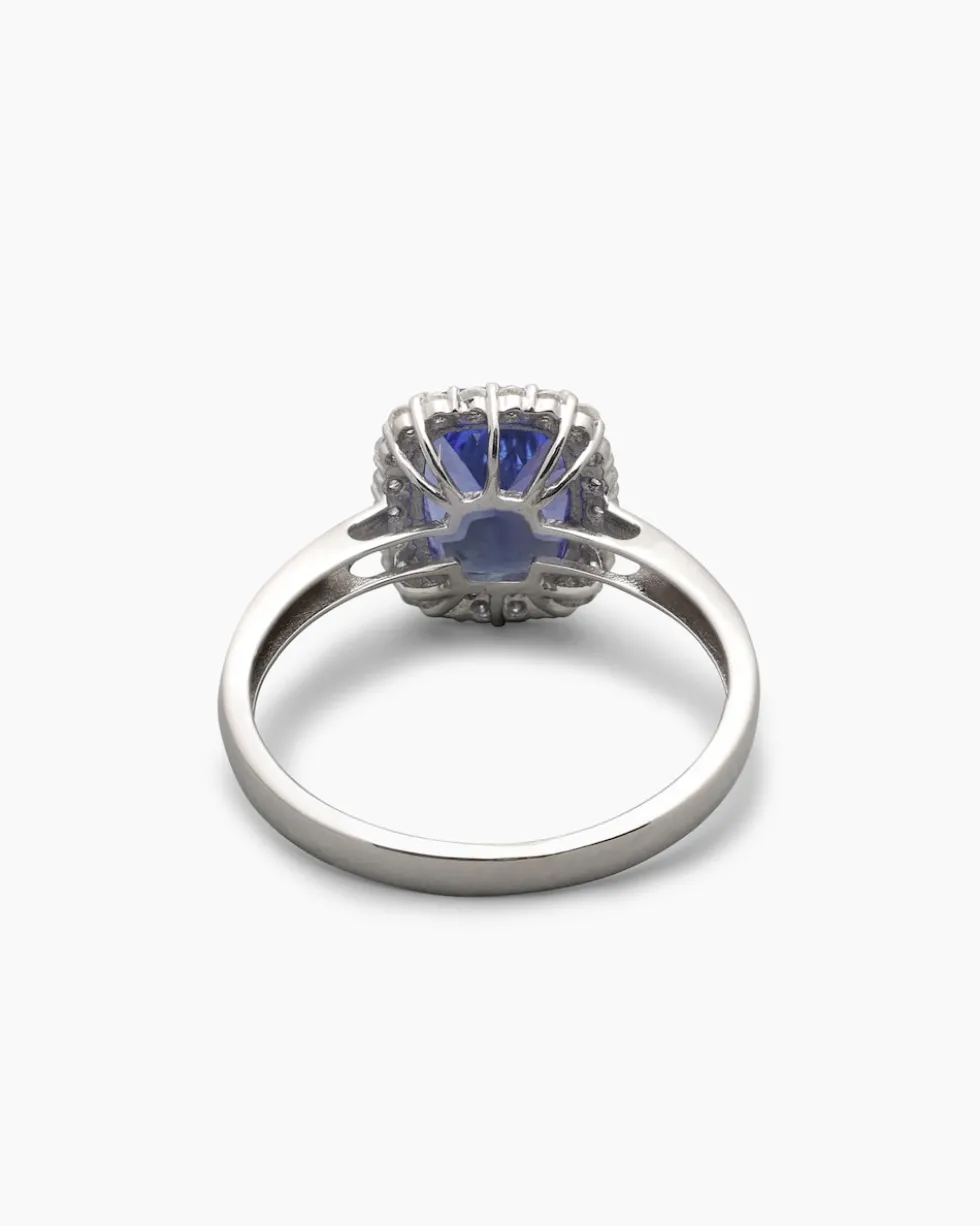 Ring mit Tansanit AAAA+ und Brillanten