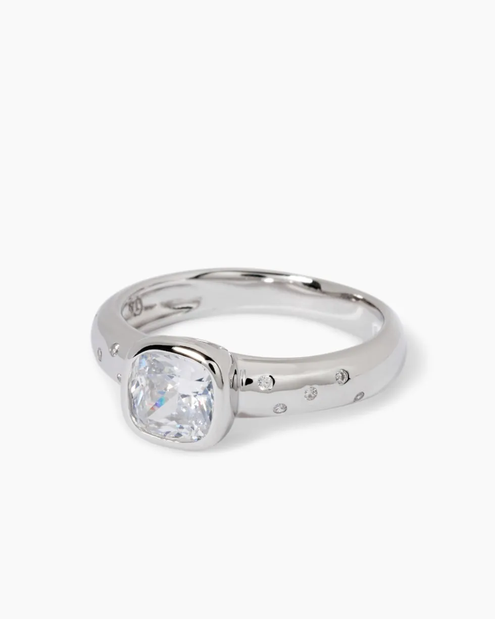 Ring mit Zirkonia