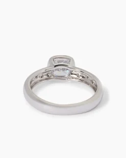 Ring mit Zirkonia