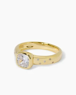 Ring mit Zirkonia