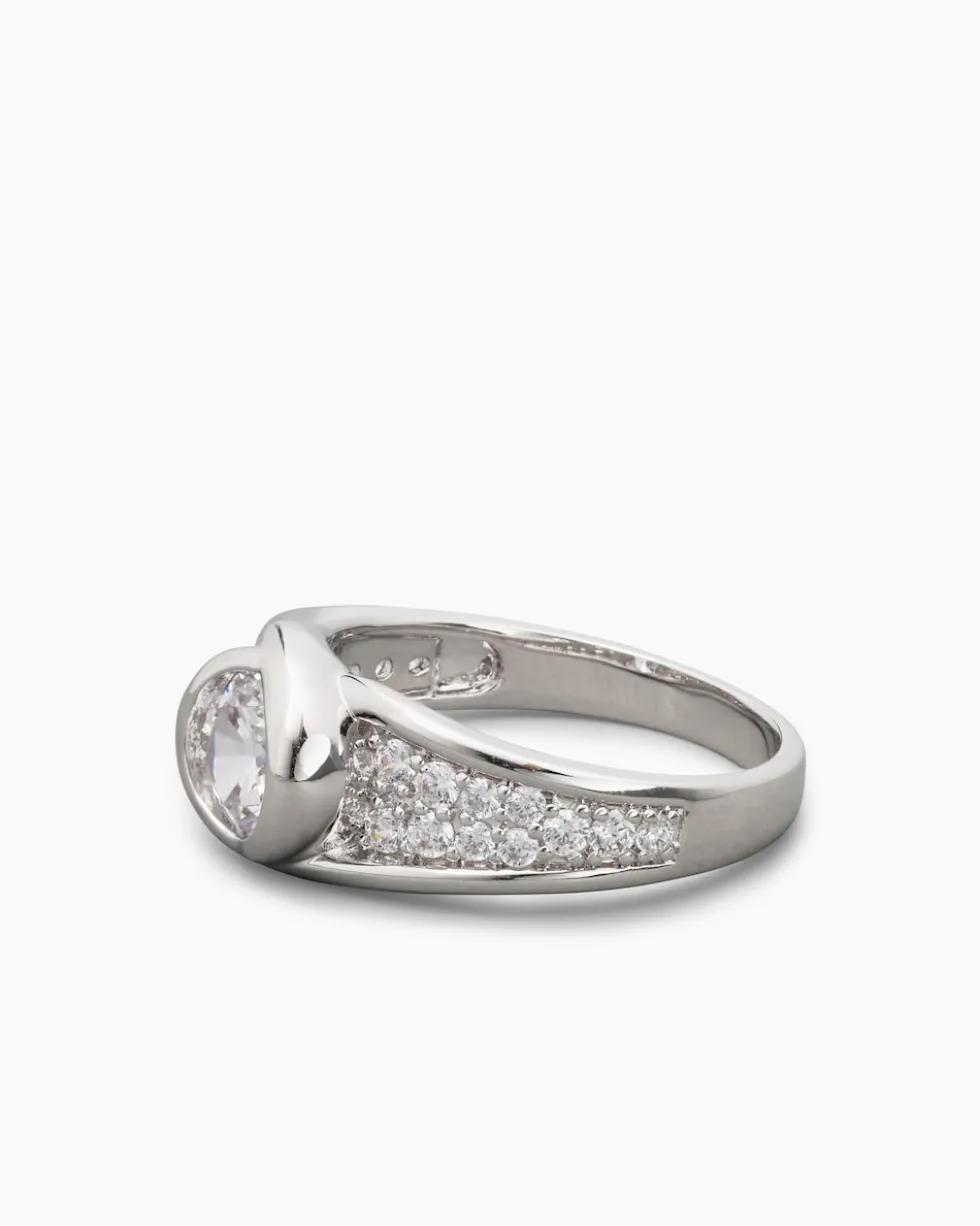 Ring mit Zirkonia