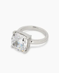 Ring mit Zirkonia im Elisabeth Cut