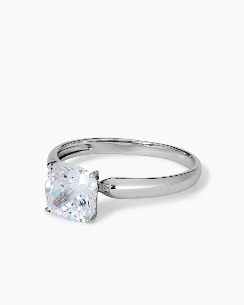 Ring mit Zirkonia oder Spinell