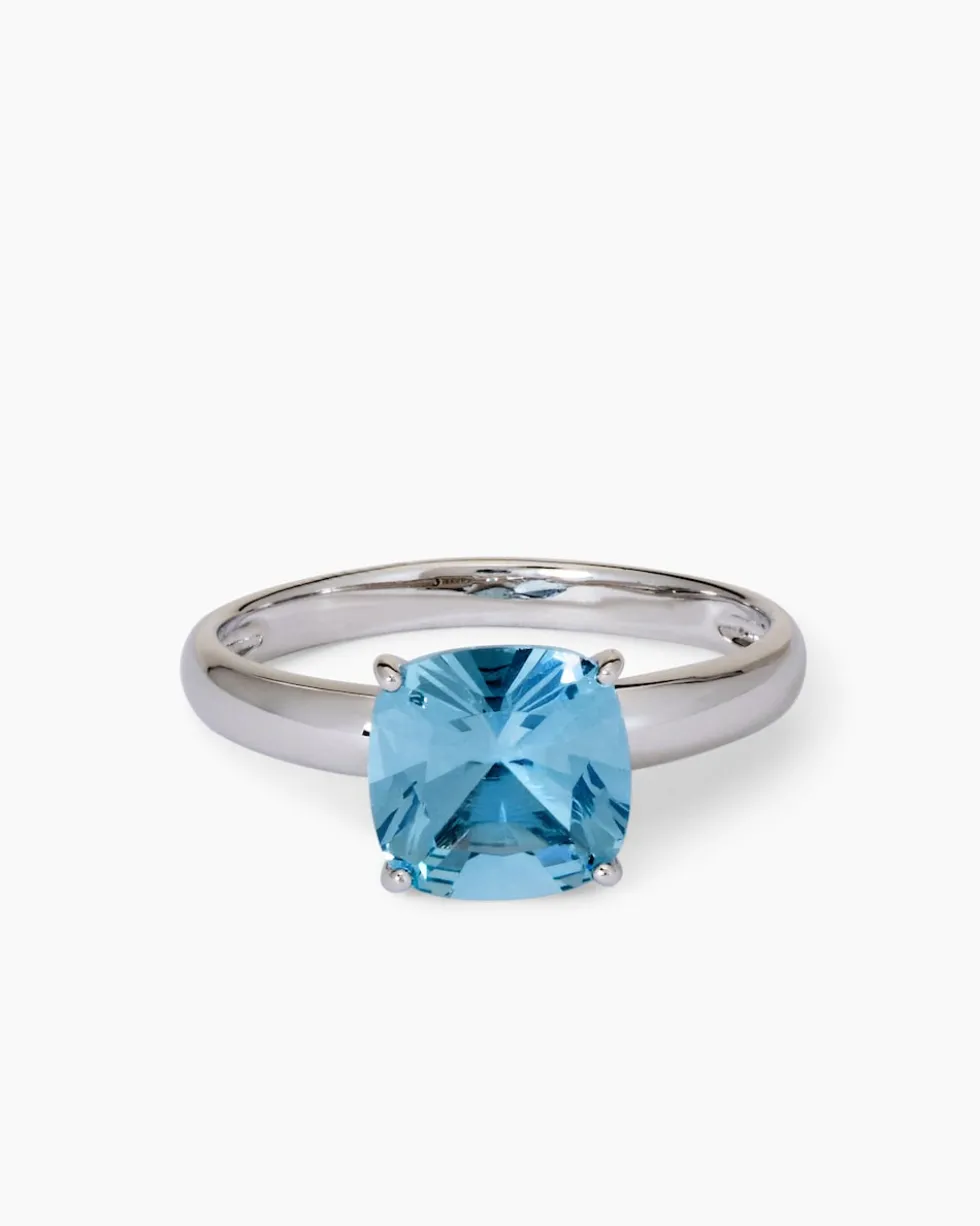 Ring mit Zirkonia oder Spinell
